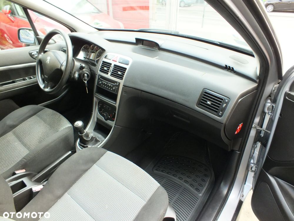 Peugeot 307 - 12