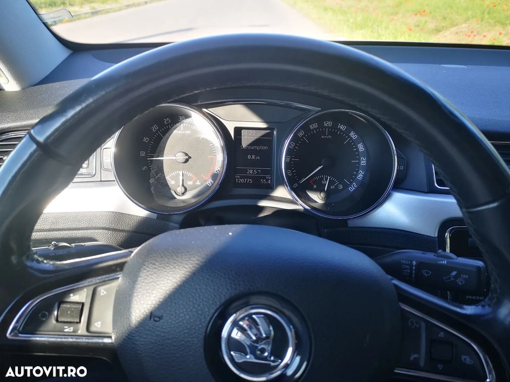 Skoda Superb 2.0 TDI Ambition - 10