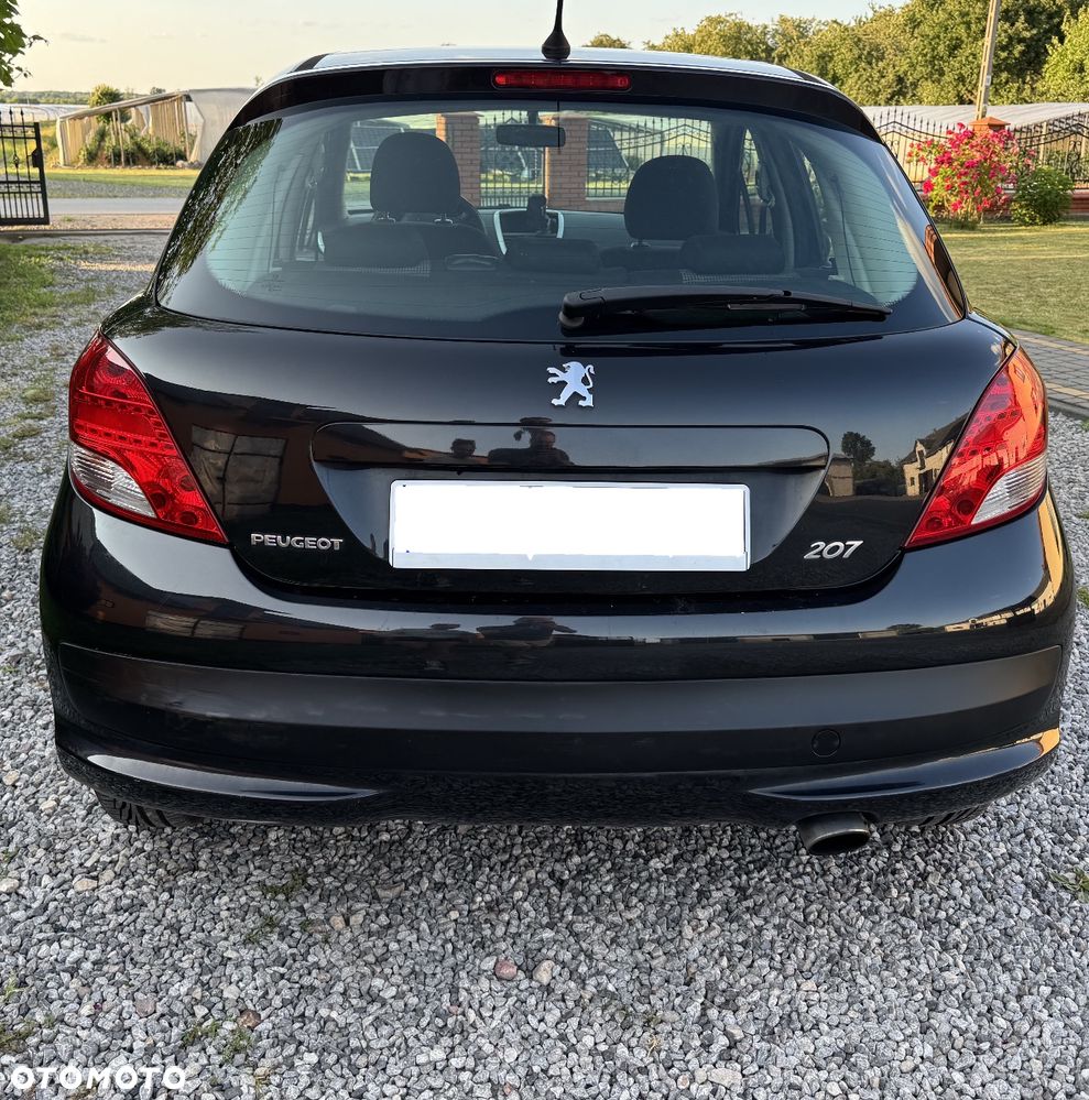 Peugeot 207 1.4 16V Trendy - 3