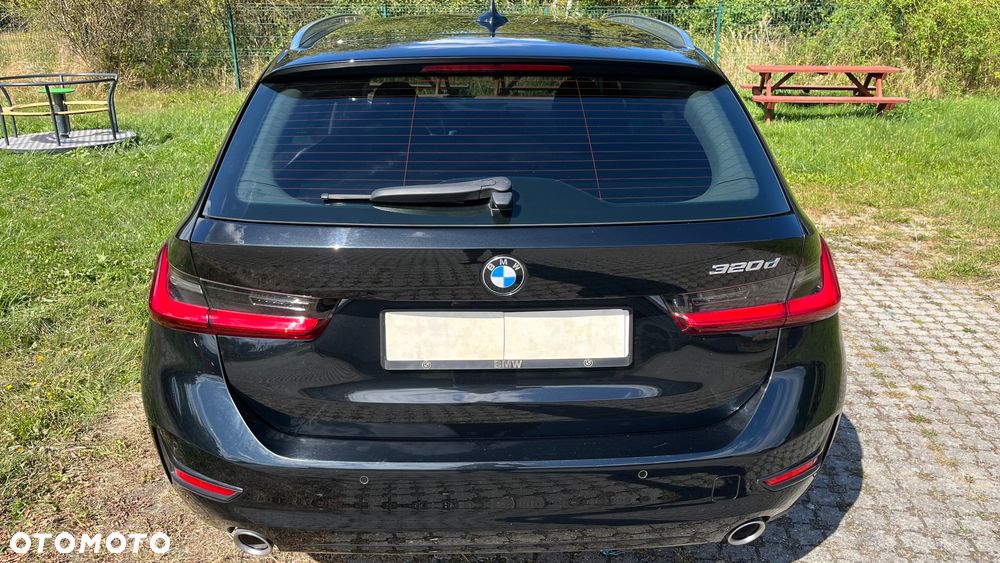 BMW Seria 3 320d Sport Line sport - 11