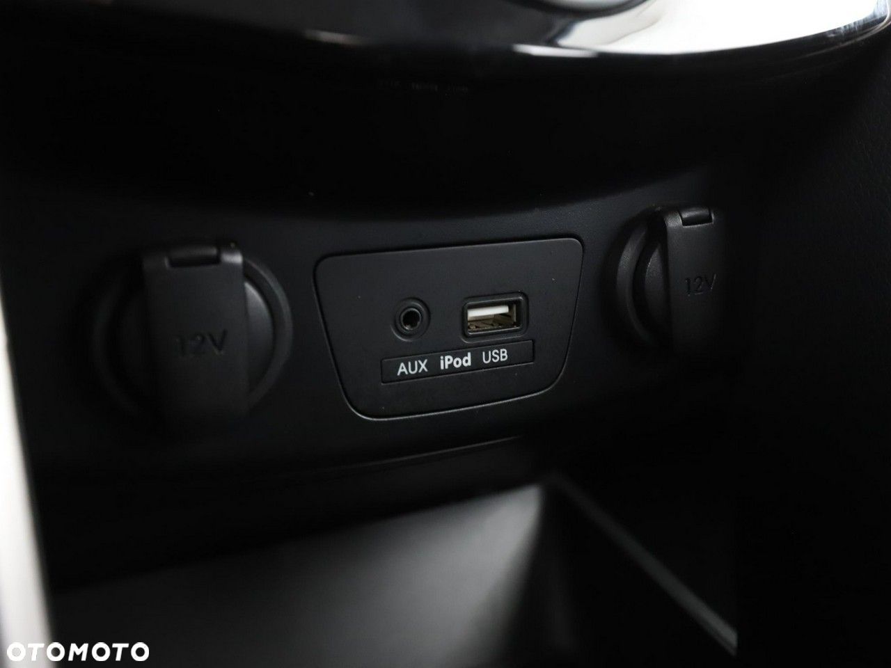 Hyundai i30 blue Kombi 1.4 Trend - 27