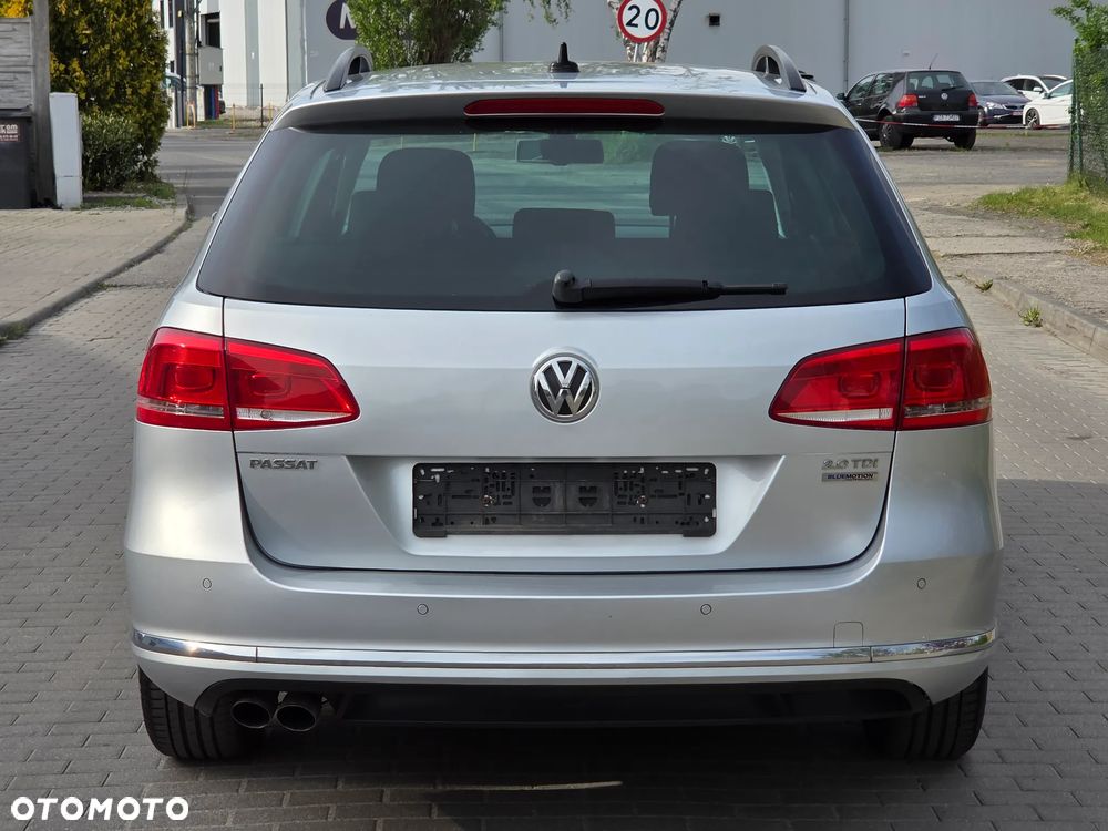 Volkswagen Passat 2.0 Blue TDI DSG SCR Comfortline - 4