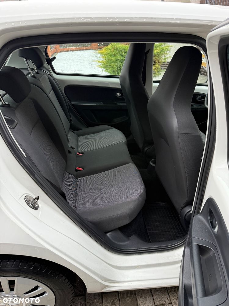 Volkswagen up! - 6