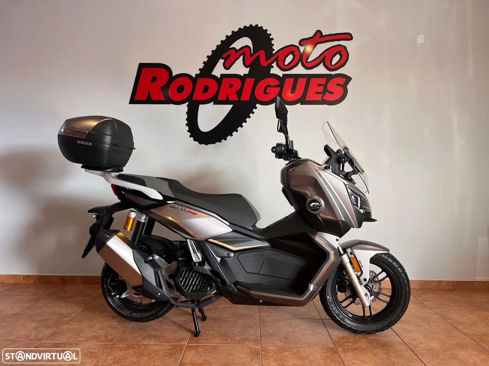 QJ Motor ATR 125 - COM OFERTA TOPCASE + EQUIPAMENTO - 1