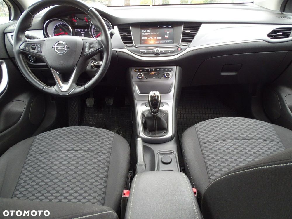 Opel Astra - 8