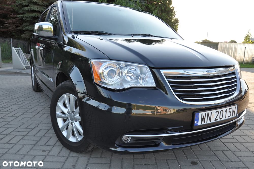 Chrysler Town & Country 3.6 Limited - 1