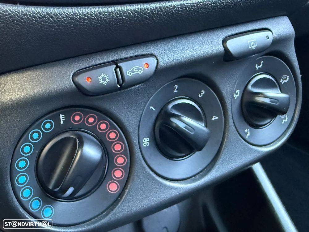 Opel Corsa 1.4 Auto Active - 27