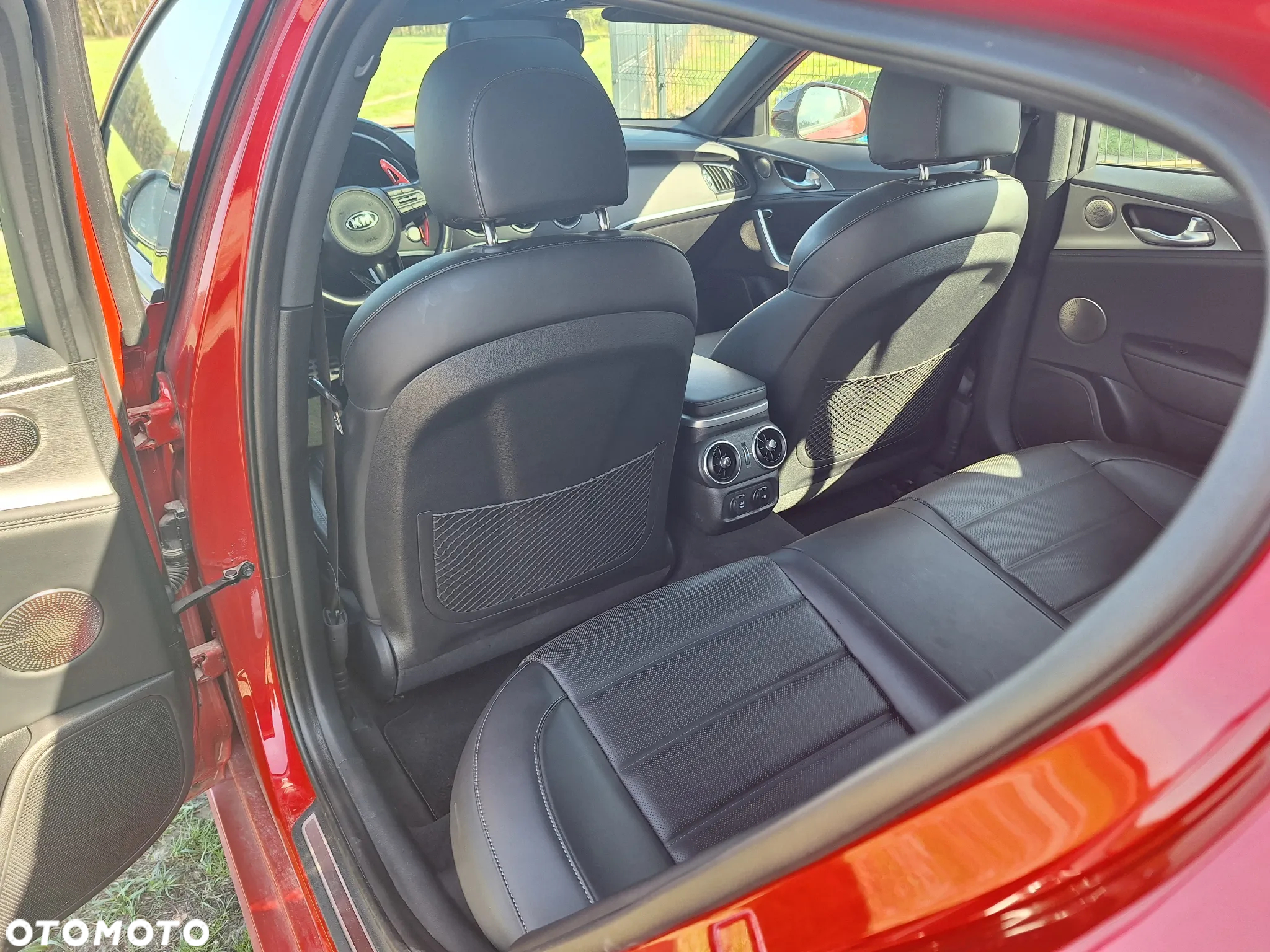 Kia Stinger 3.3 T-GDI V6 GT AWD - 24