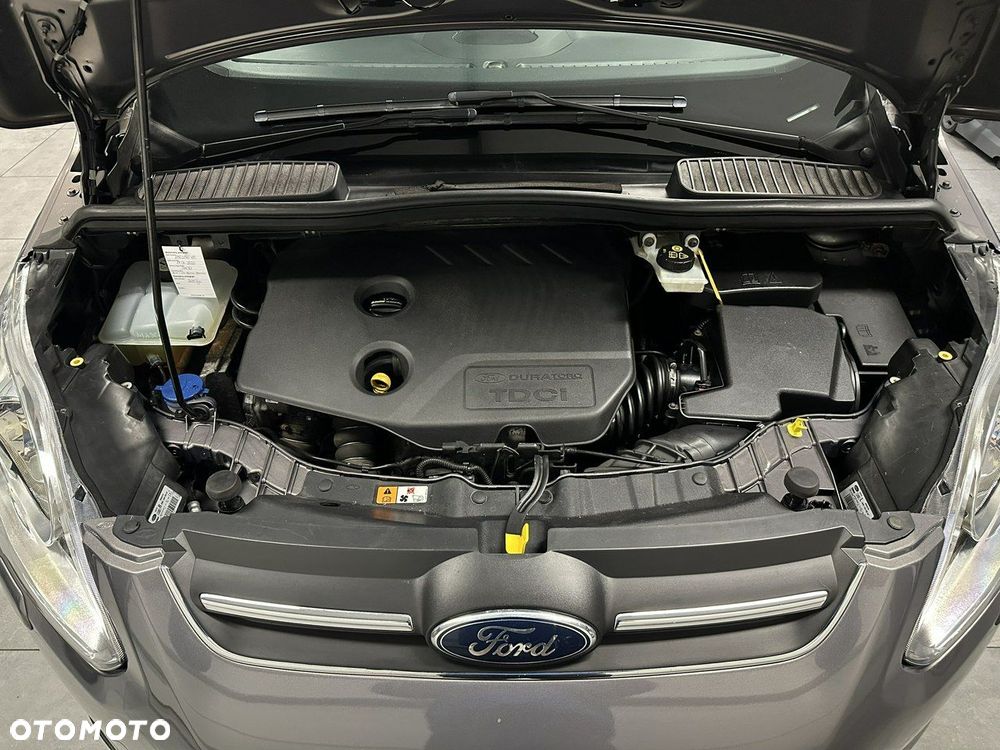Ford Grand C-MAX - 16