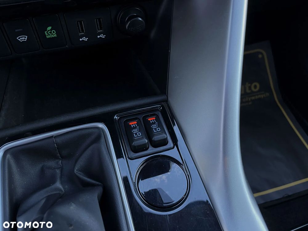 Mitsubishi Eclipse Cross 1.5 T Intense - 33