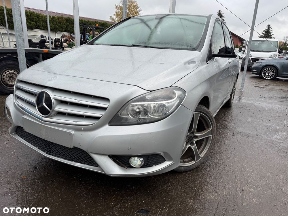 Mercedes-Benz Klasa B 180 BlueEFFICIENCY Edition Style - 1