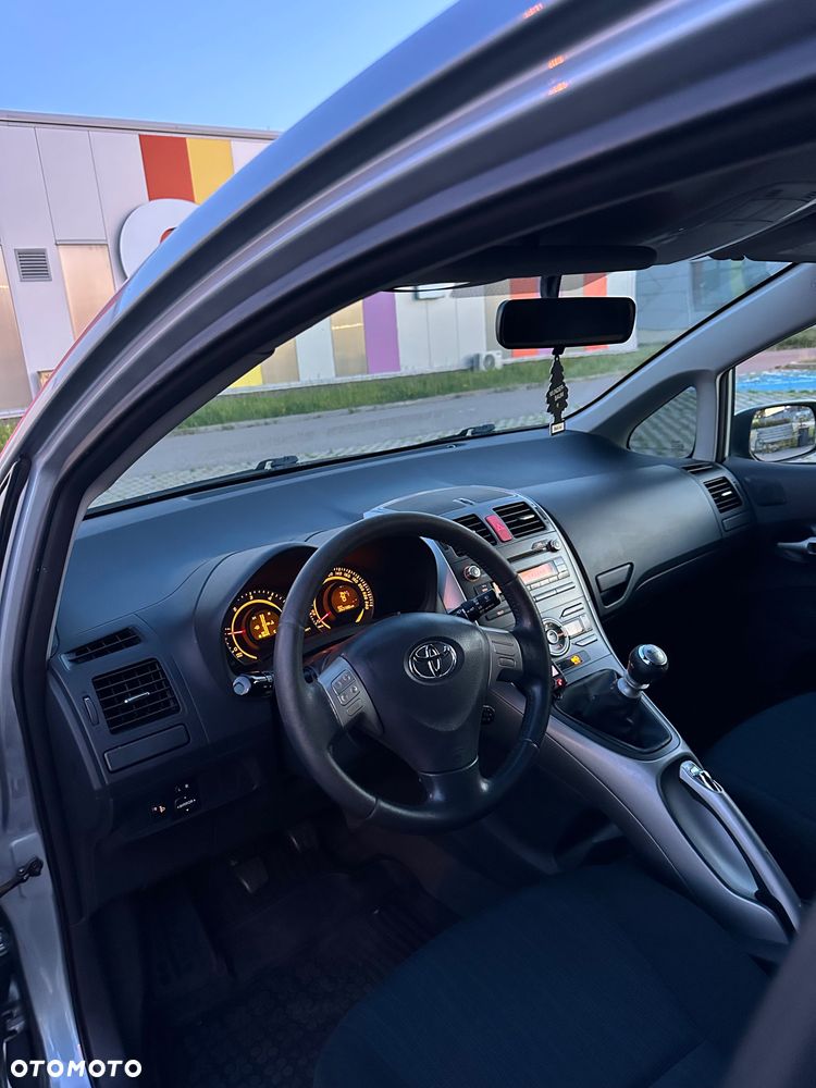 Toyota Auris - 7