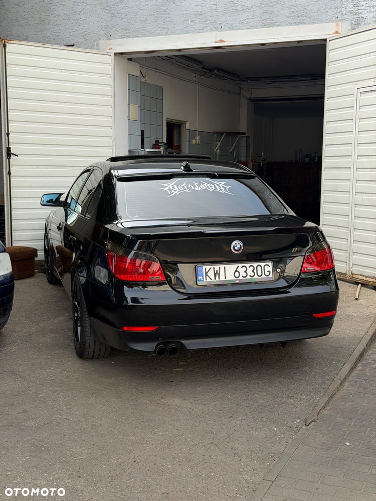 BMW Seria 5 520i - 10