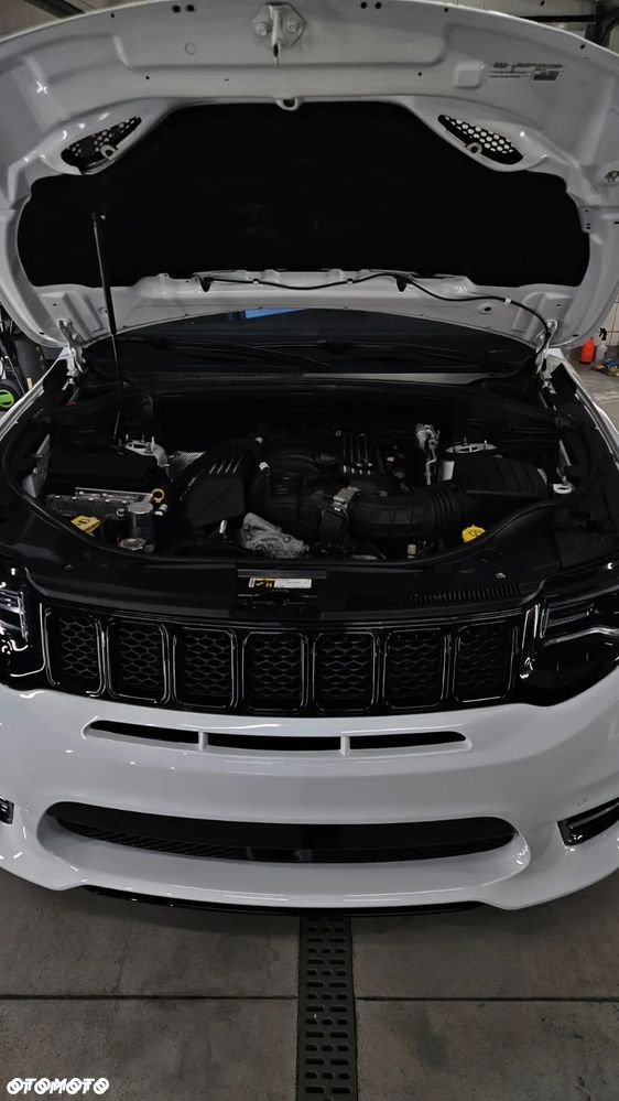 Jeep Grand Cherokee Gr 6.4 V8 SRT8 - 22
