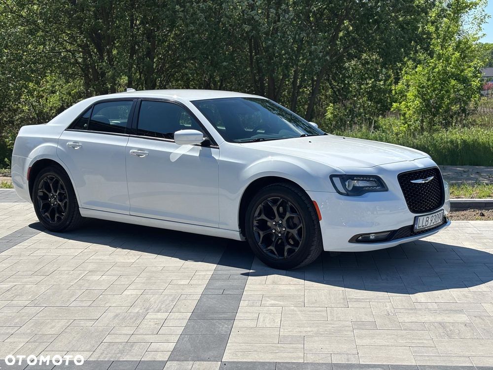 Chrysler 300s - 12