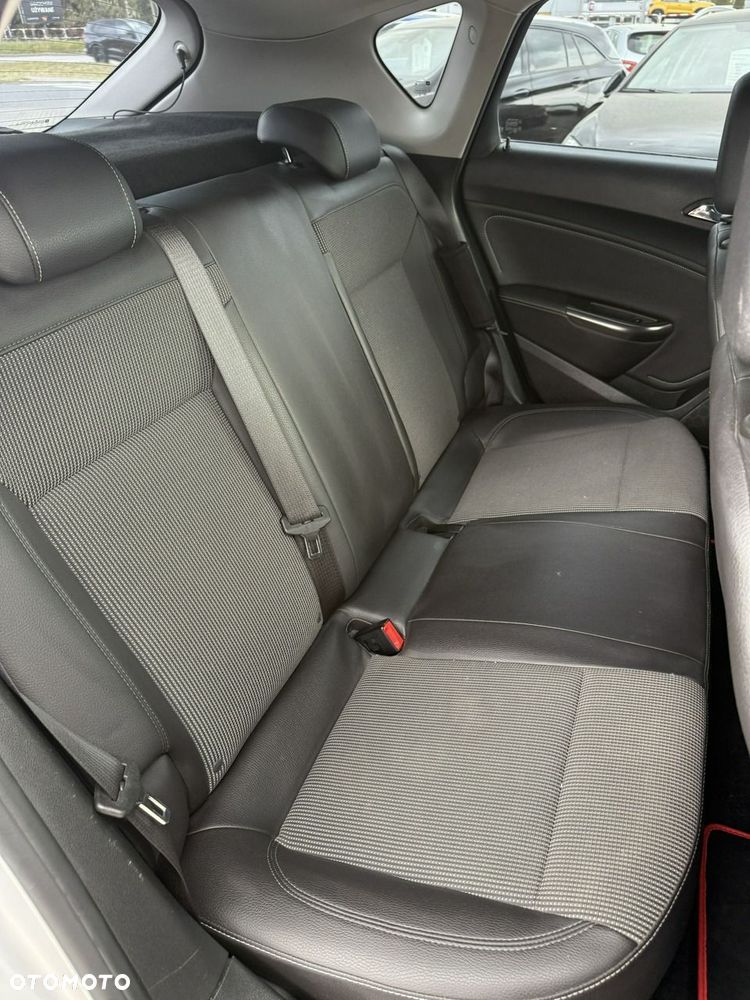 Opel Astra - 14