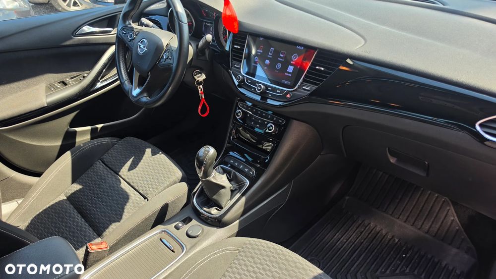 Opel Astra 1.4 Turbo Innovation - 11