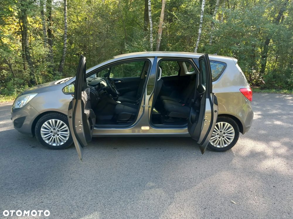Opel Meriva - 9