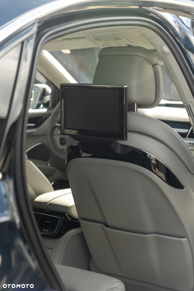 Audi S8 - 23