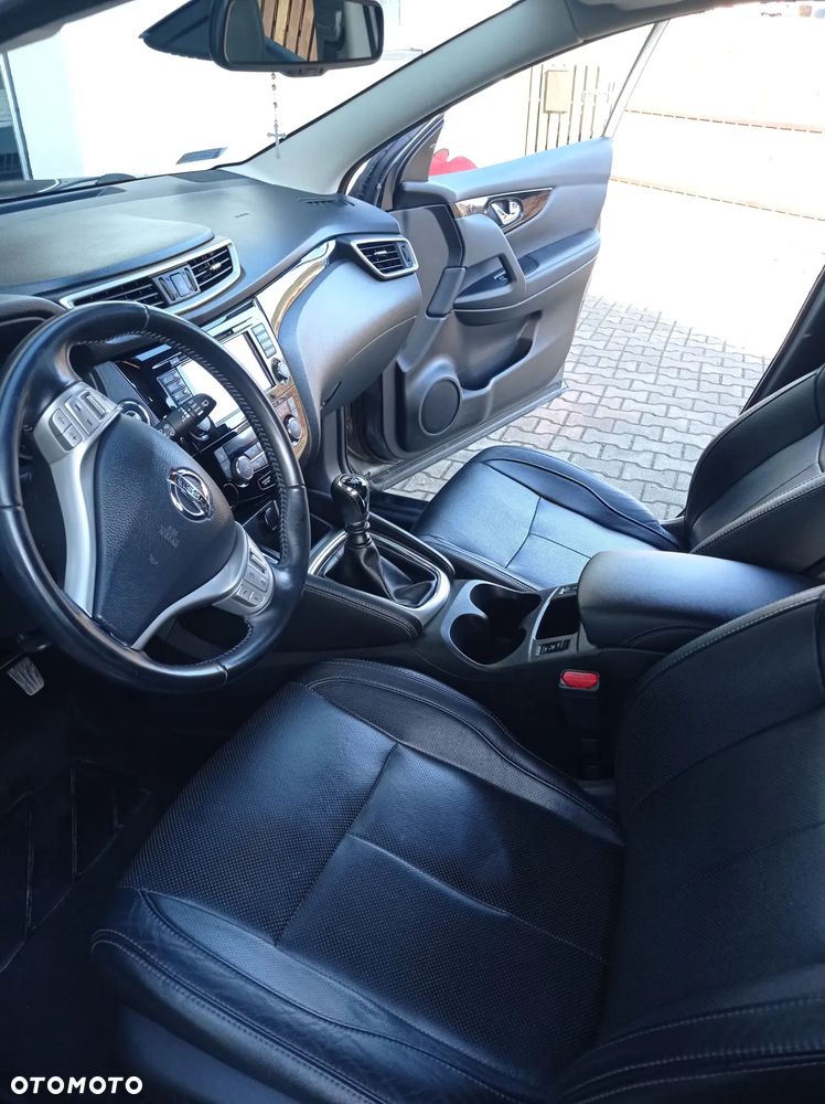 Nissan Qashqai 1.6 DCi 4x4 N-Connecta - 10