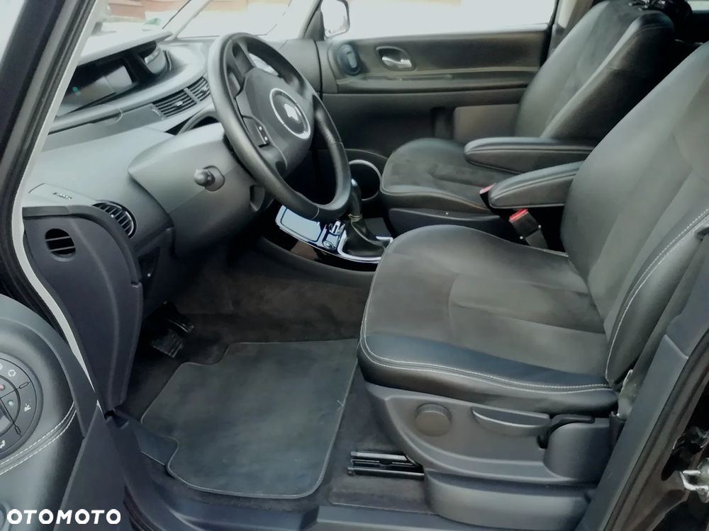 Renault Grand Espace 2.0 dCi Alcantara - 32