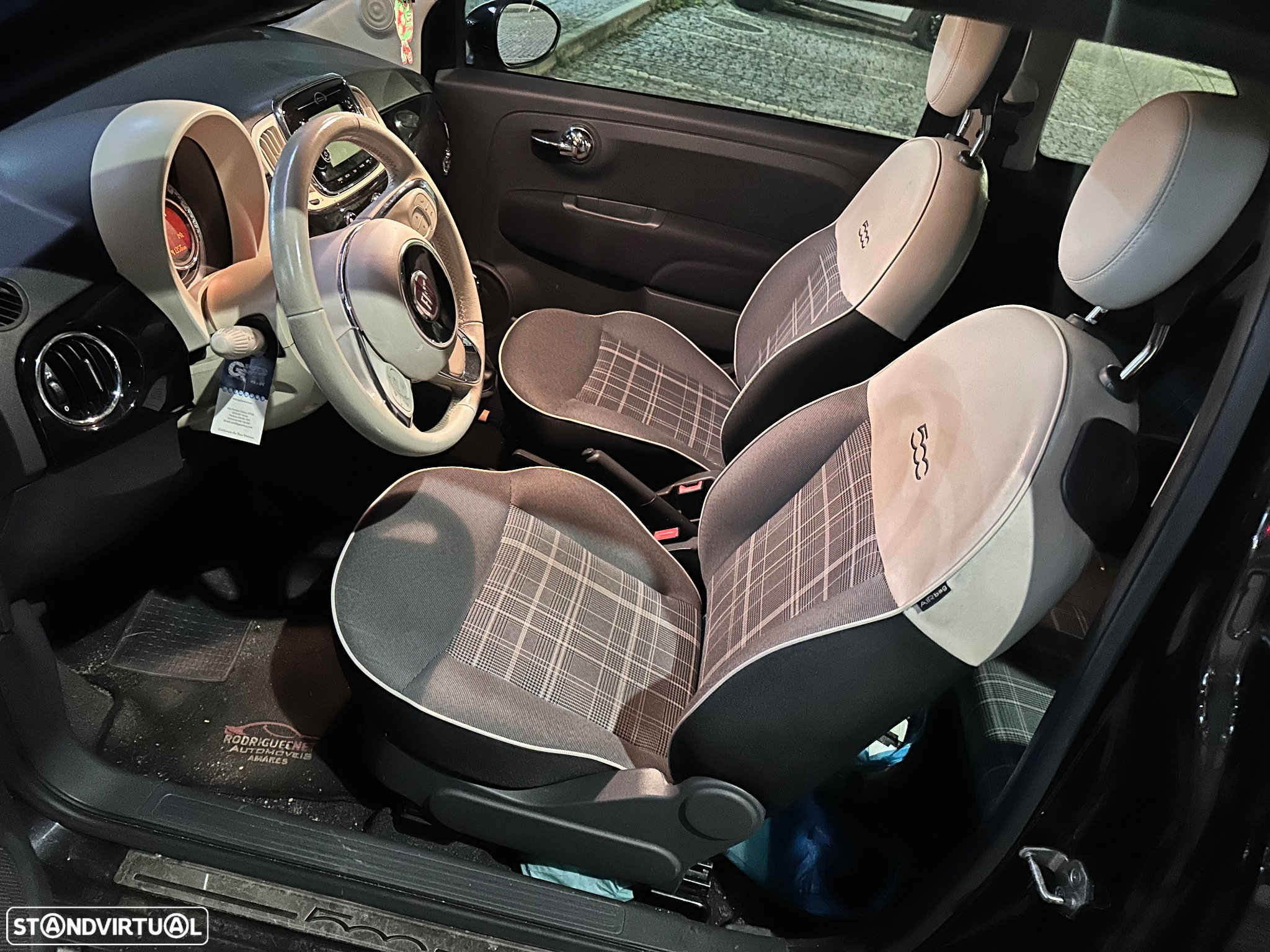 Fiat 500C 1.2 8V Lounge - 3