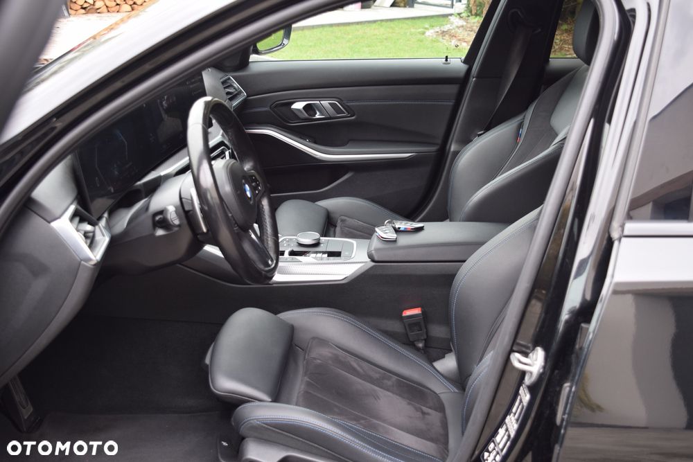 BMW Seria 3 320d xDrive M Sport sport - 10