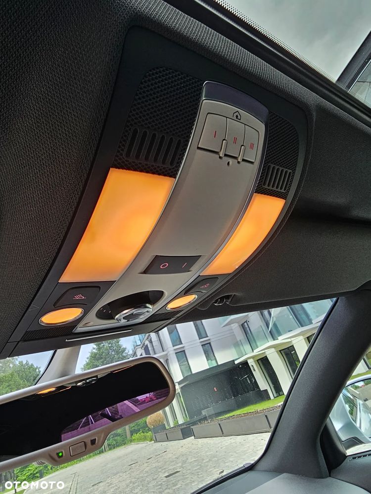 Audi A6 Avant - 33