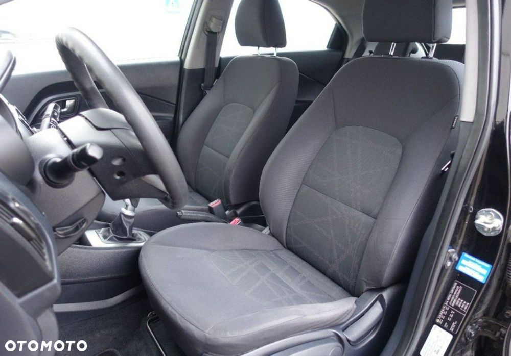 Kia Rio - 11