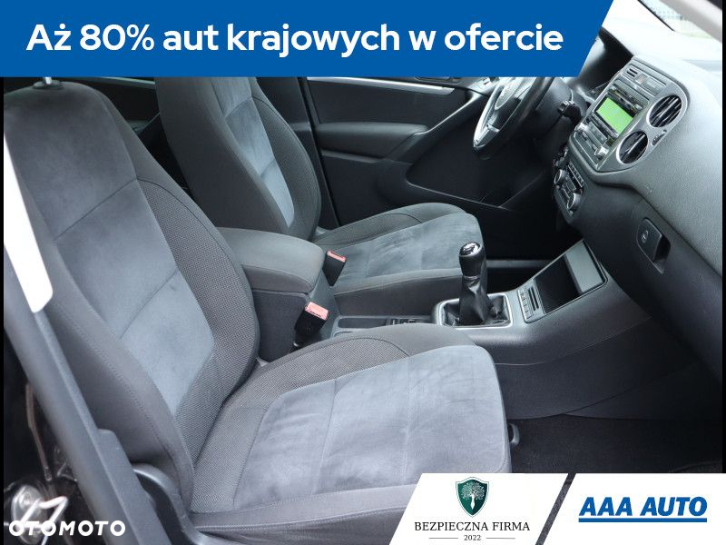 Volkswagen Tiguan - 10