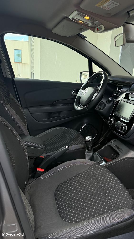 Renault Captur 0.9 TCE Exclusive - 27