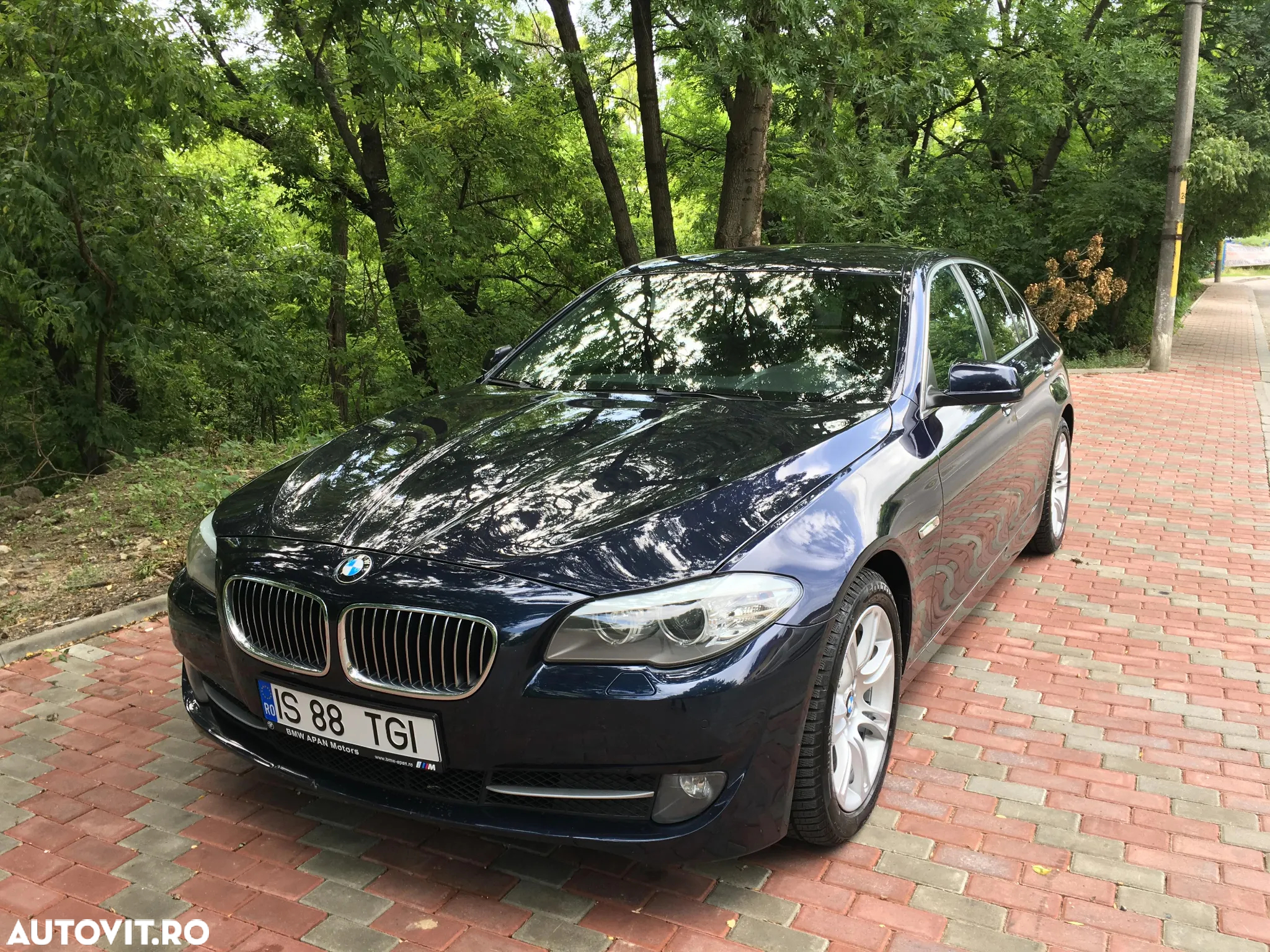 BMW Seria 5 520d - 6