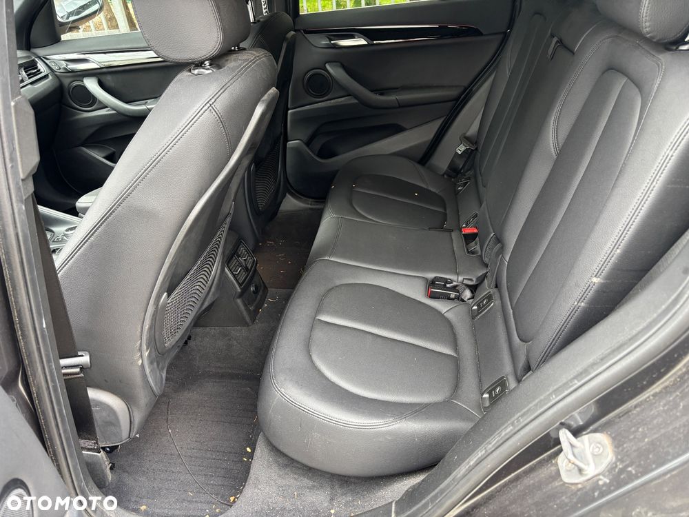 BMW X1 xDrive25i xLine - 6