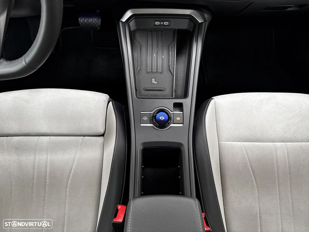 VW T-Roc 1.5 eTSI Style DSG - 10