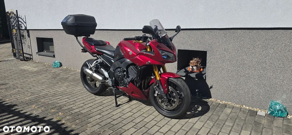 Yamaha FZ - 8