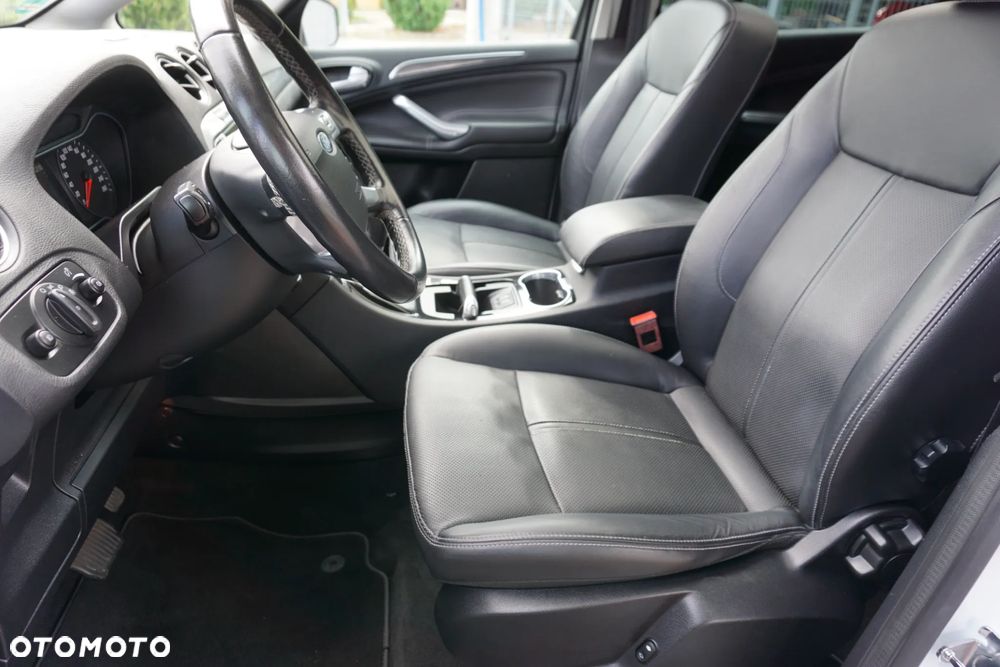 Ford S-Max 2.0 TDCi DPF Titanium - 10