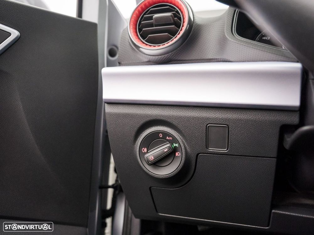 SEAT Arona 1.0 TSI FR - 17