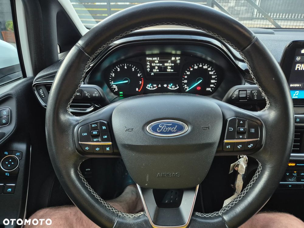 Ford Fiesta 1.0 EcoBoost S&S TITANIUM - 26