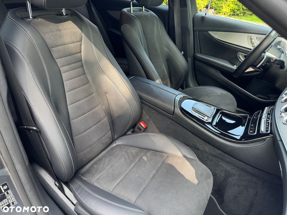Mercedes-Benz Klasa E 300 de PHEV 4-Matic AMG 9G-Tronic - 15