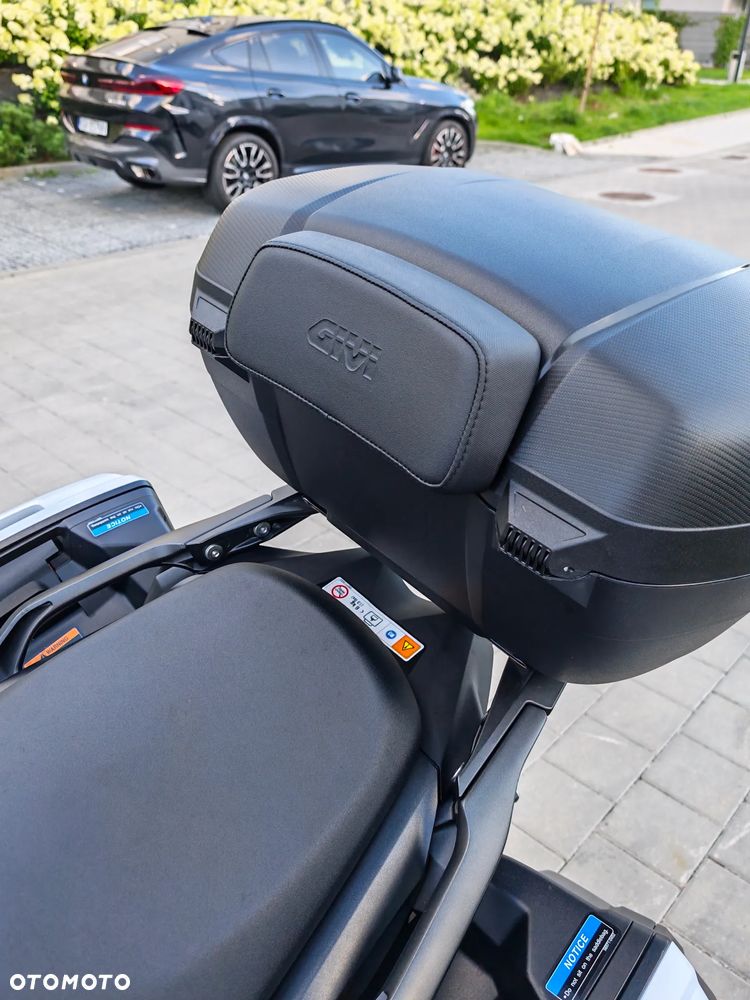 Kawasaki Versys 1000 - 13