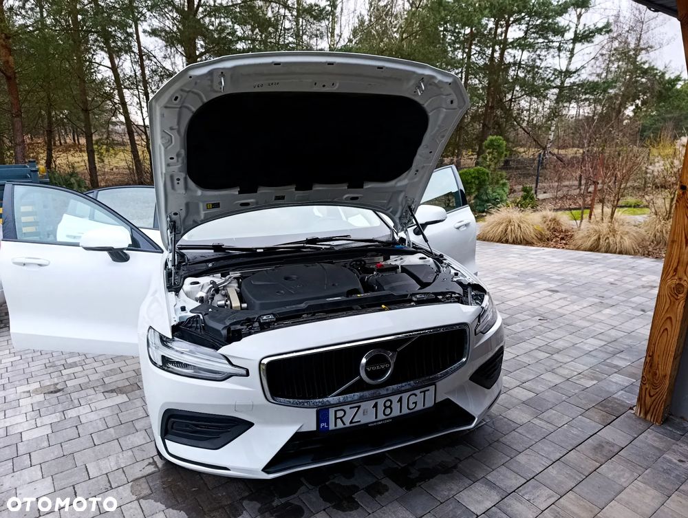 Volvo S60 T5 Momentum Pro - 24