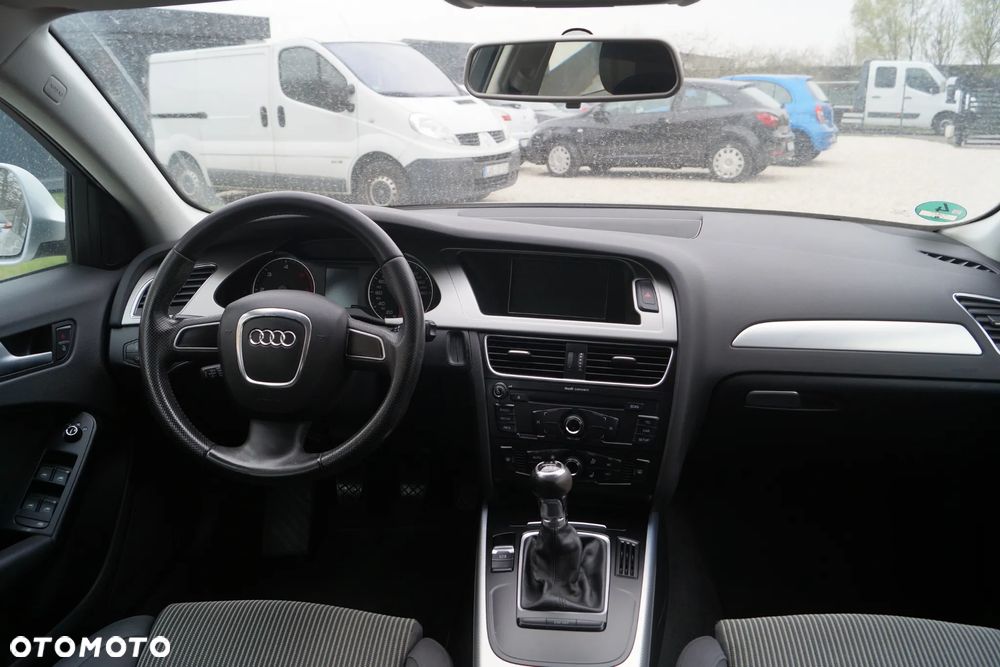 Audi A4 Avant 2.0 TDI DPF Ambition - 13