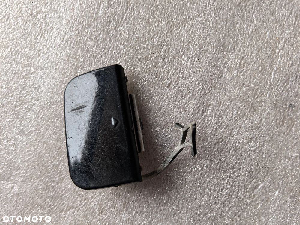 Mercedes A klasa W169 Zaślepka haka przód zderzaka przedniego - 1