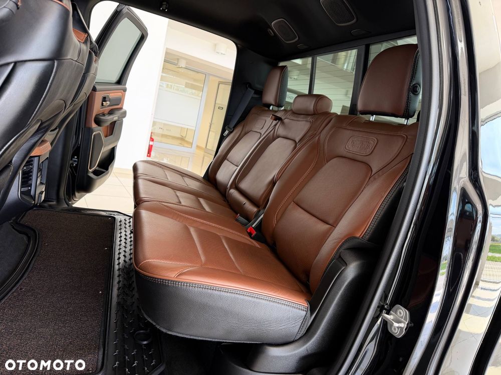 RAM 1500 Crew Cab Longhorn - 30