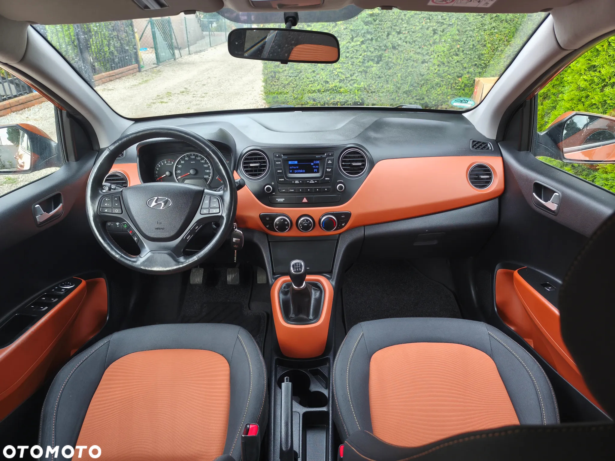 Hyundai i10 1.2 Fifa World Cup Edition - 18