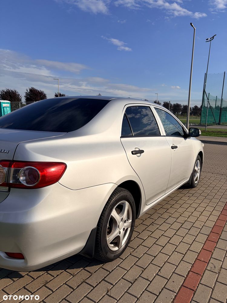 Toyota Corolla 1.6 Premium - 13