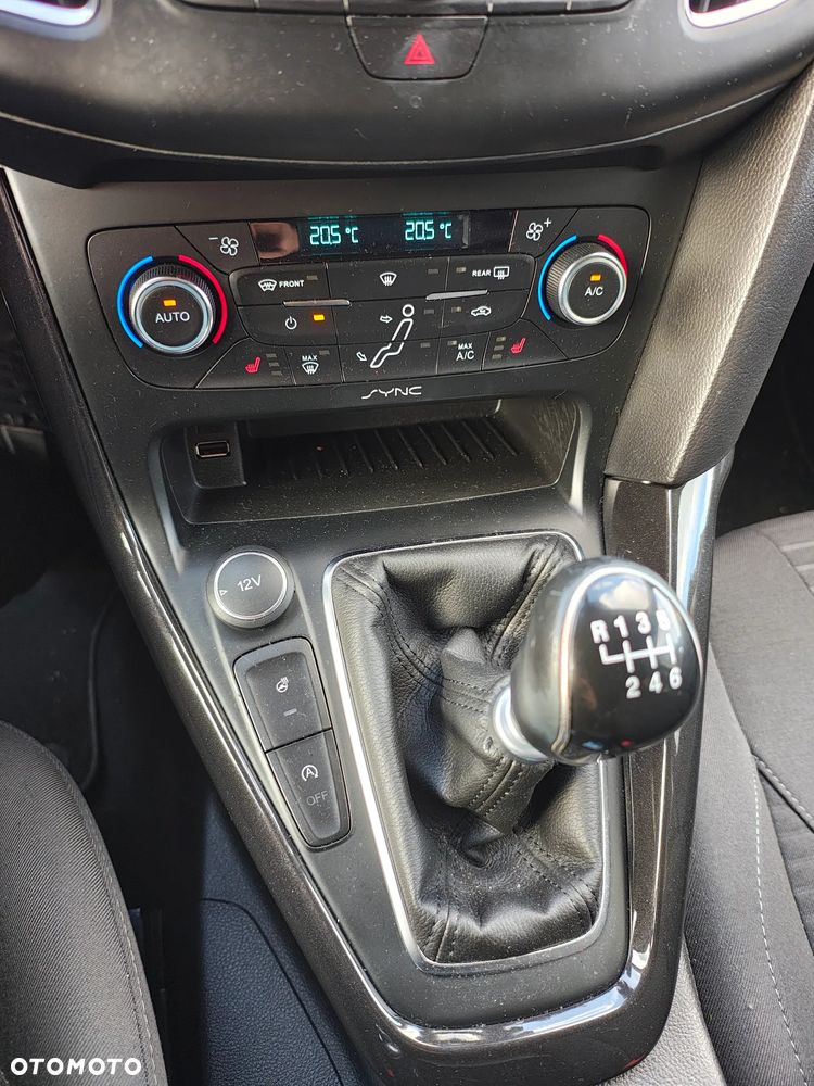 Ford Focus 1.5 EcoBoost STart-Stopp-System Titanium - 10