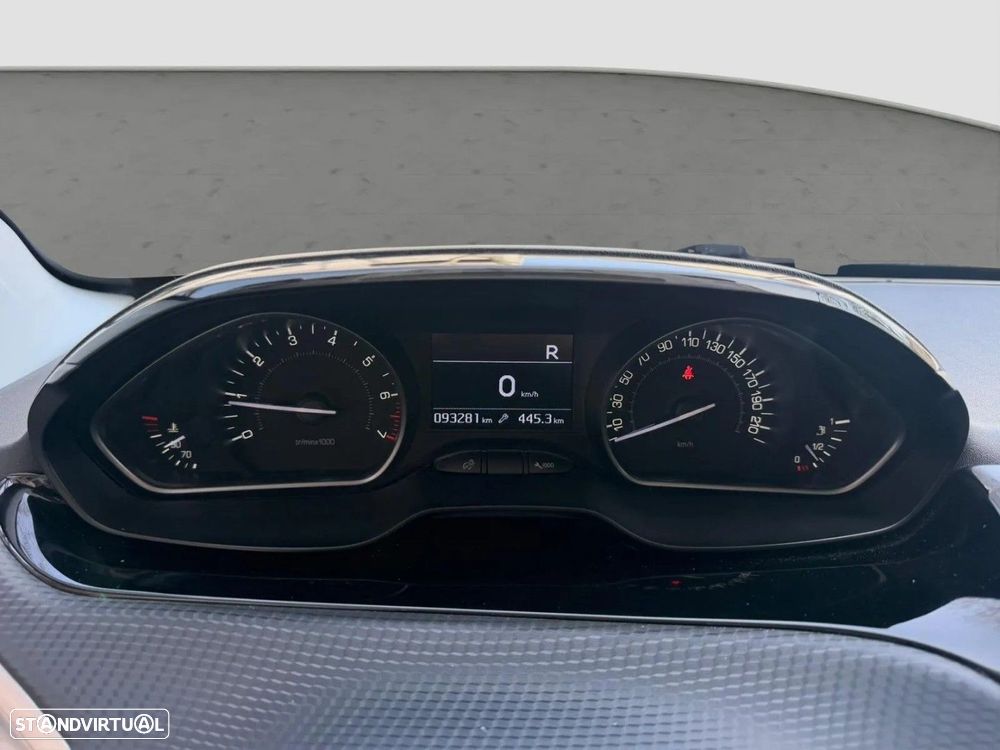 Peugeot 208 1.2 PureTech GT Line EAT6 - 11