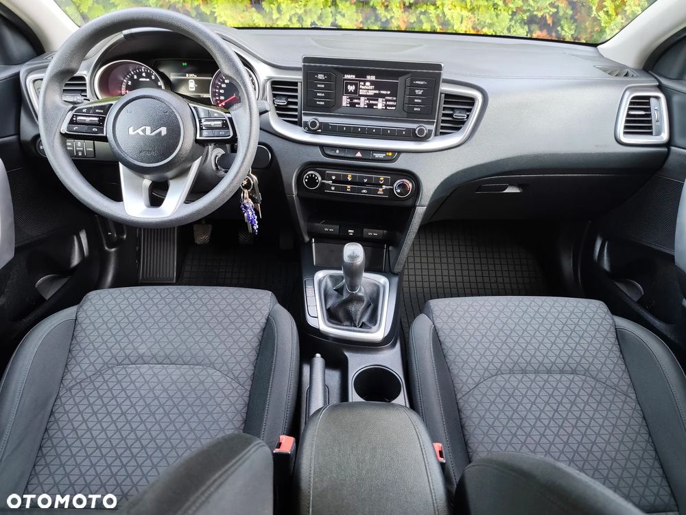 Kia Ceed - 17
