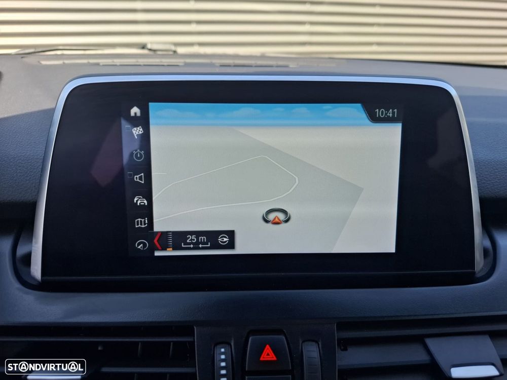 BMW 216 Active Tourer d Advantage Auto - 30